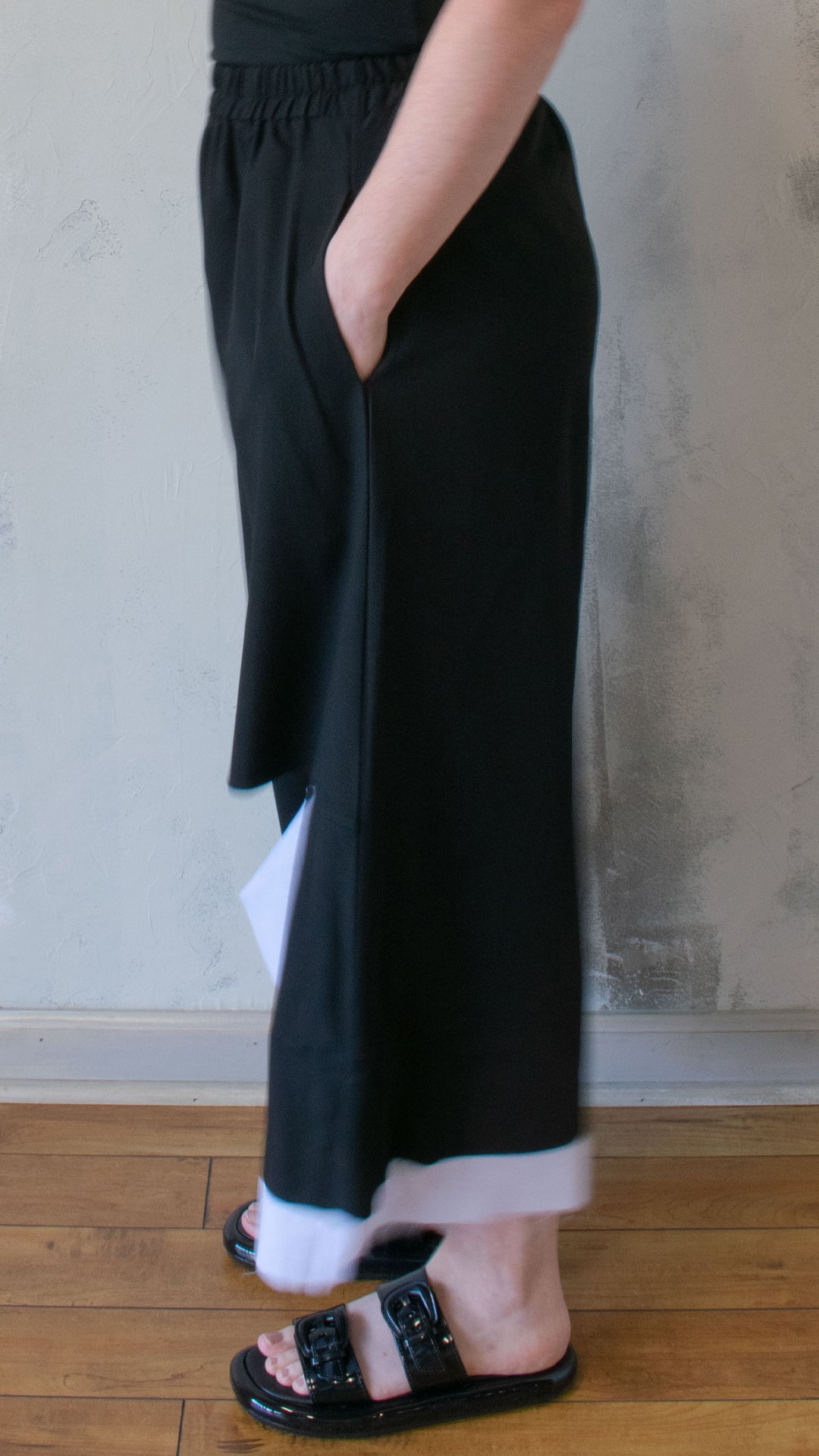 Cut Out Pant