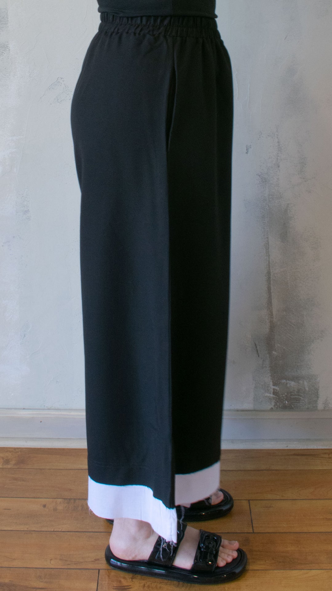 Cut Out Pant