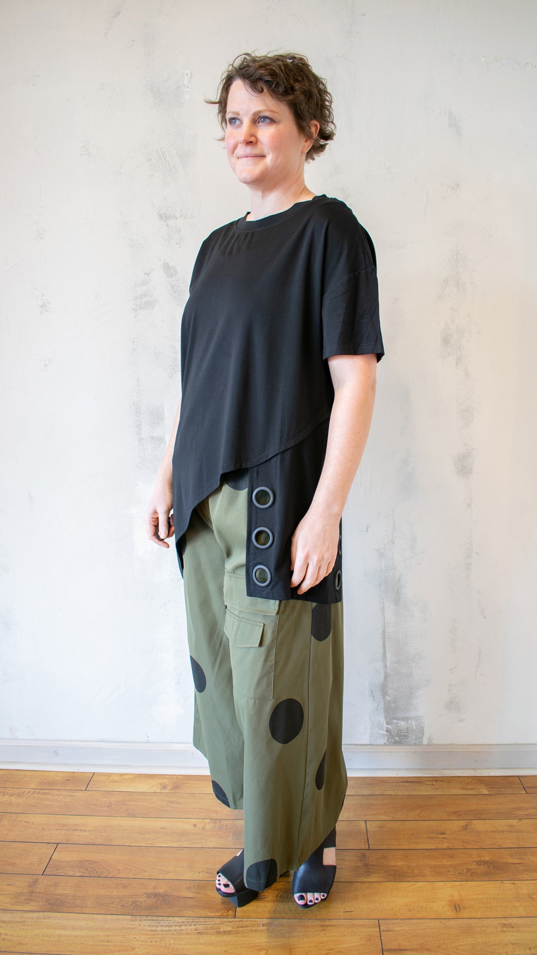 Grommet Tee (Multiple Colors)