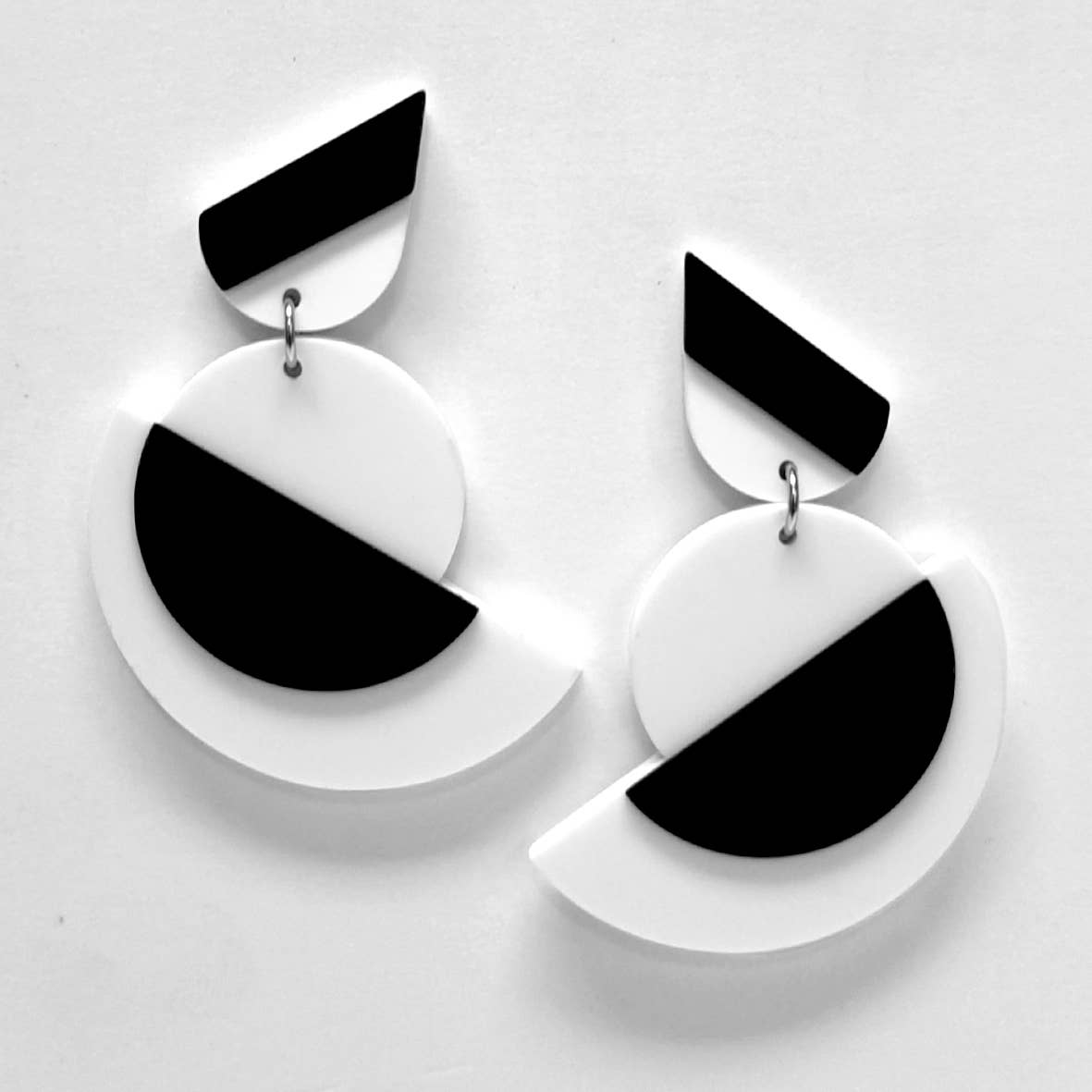Suzanna Earring