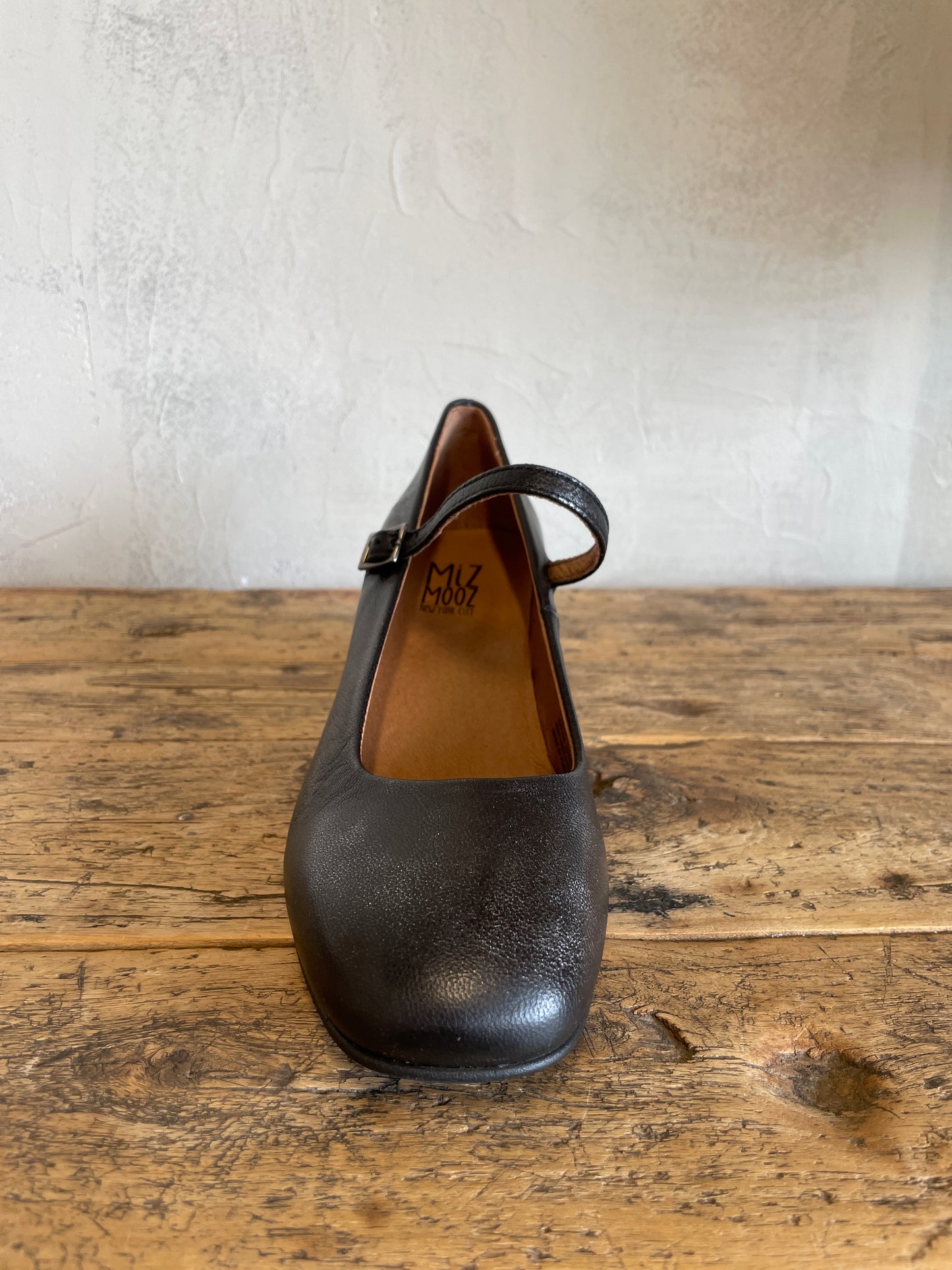 Gabbie in Gunmetal