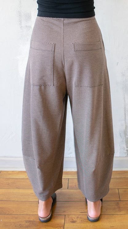 Uptown Lantern Pant in Chocolate