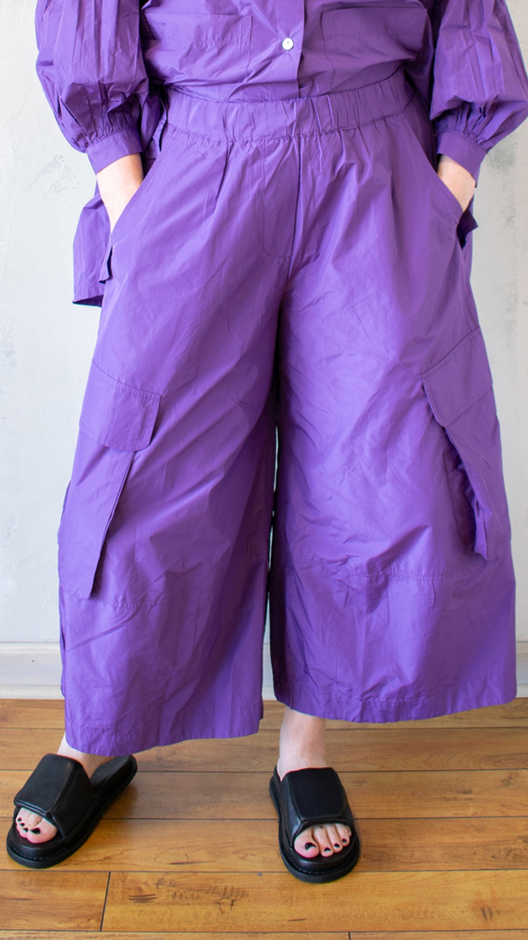 Wide Cargo Pant in Violet