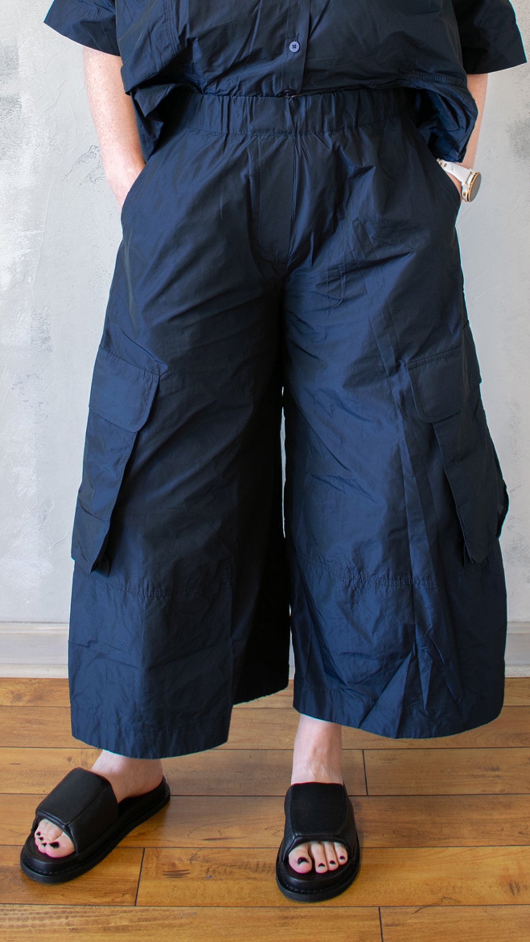 Wide Cargo Pant in Navy