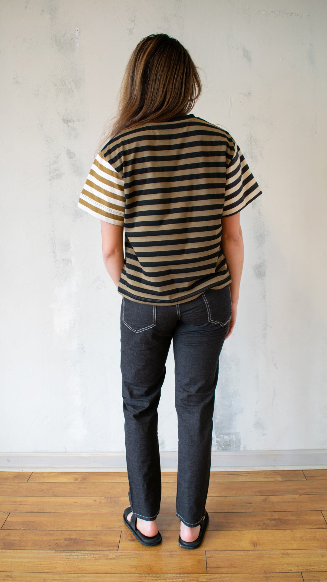 Washed Iconic Denim in Jet