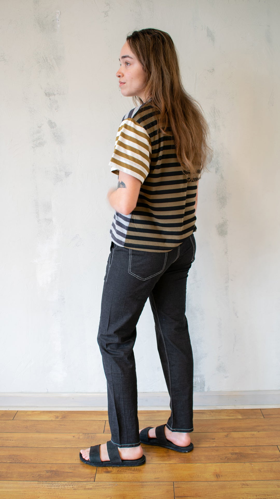 Washed Iconic Denim in Jet