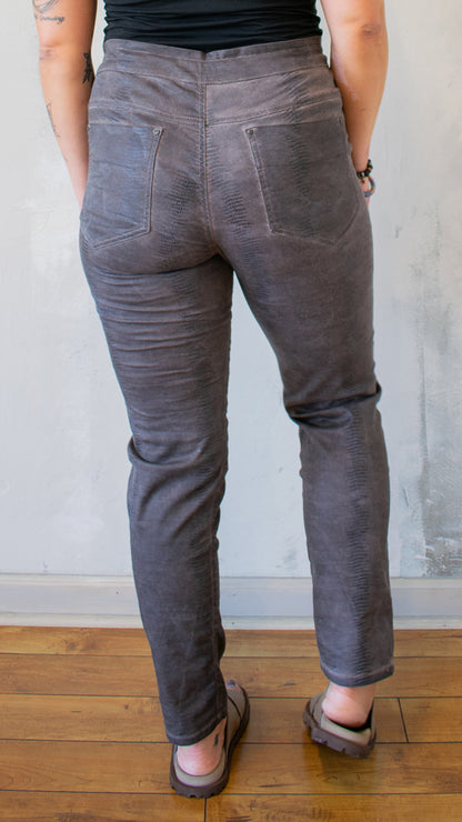 Iconic Denim in Mocha Python