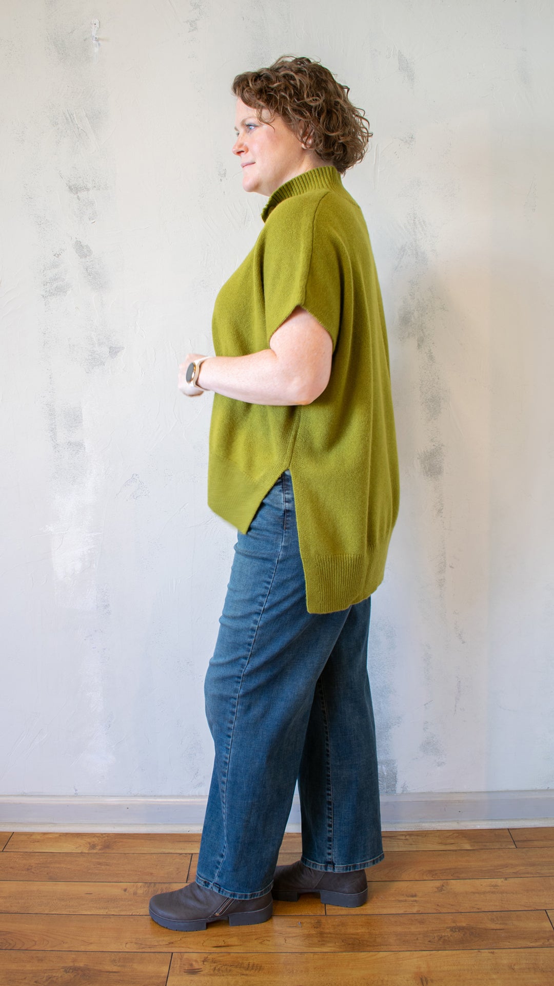 Cliff Vest (Multiple Colors)