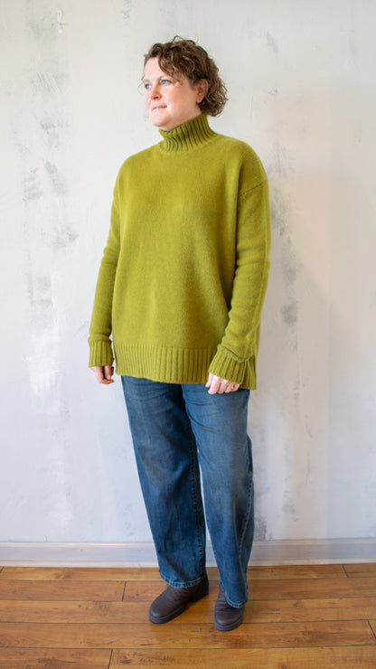 TUR Sweater (Multiple Colors)