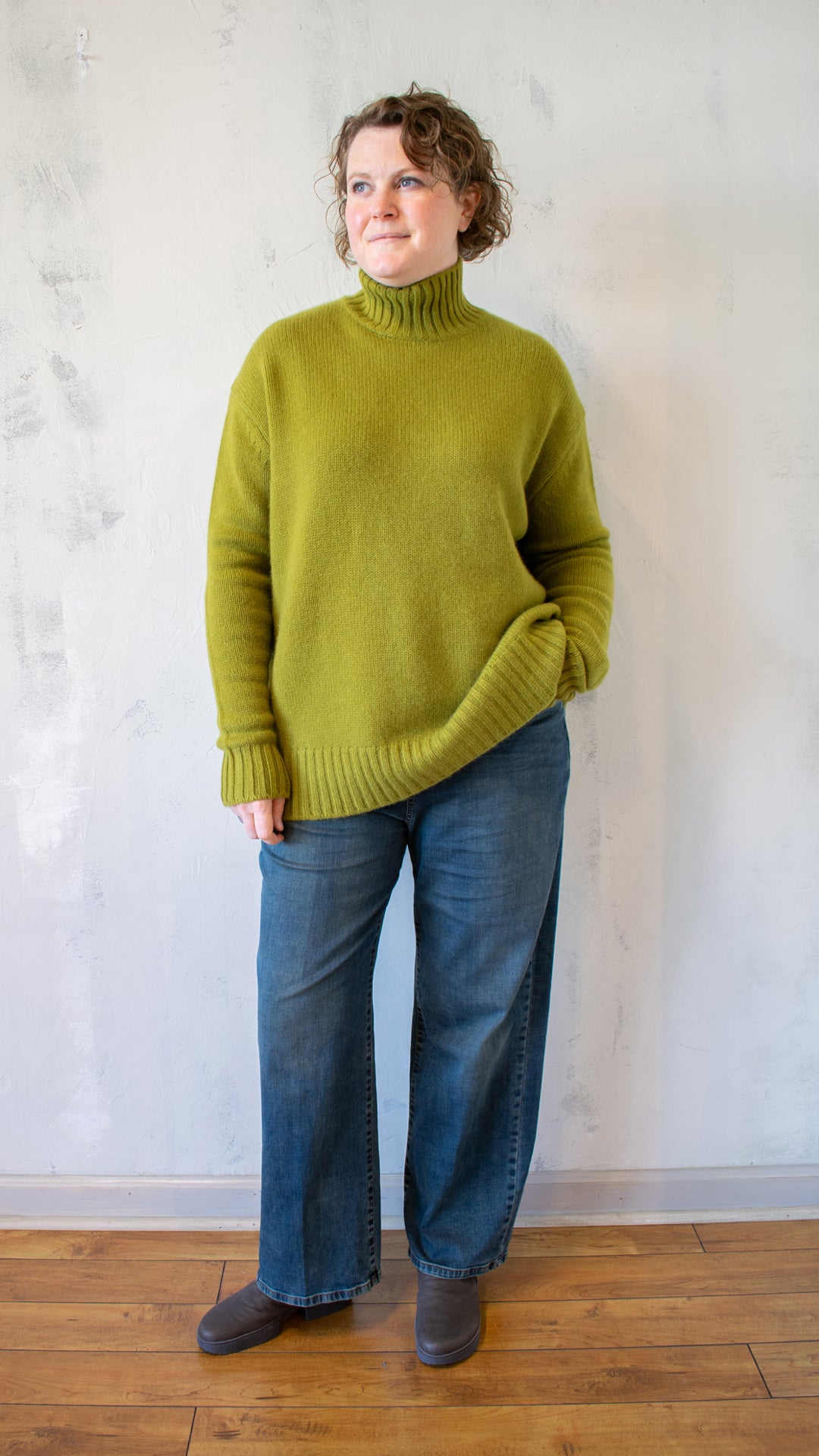 TUR Sweater (Multiple Colors)