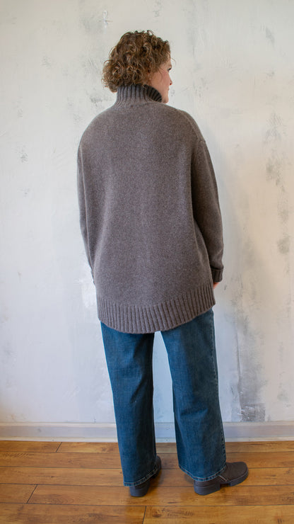 TUR Sweater (Multiple Colors)