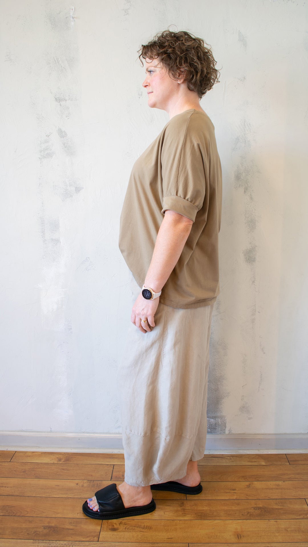 V-neck Cuffed Short Sleeve Top