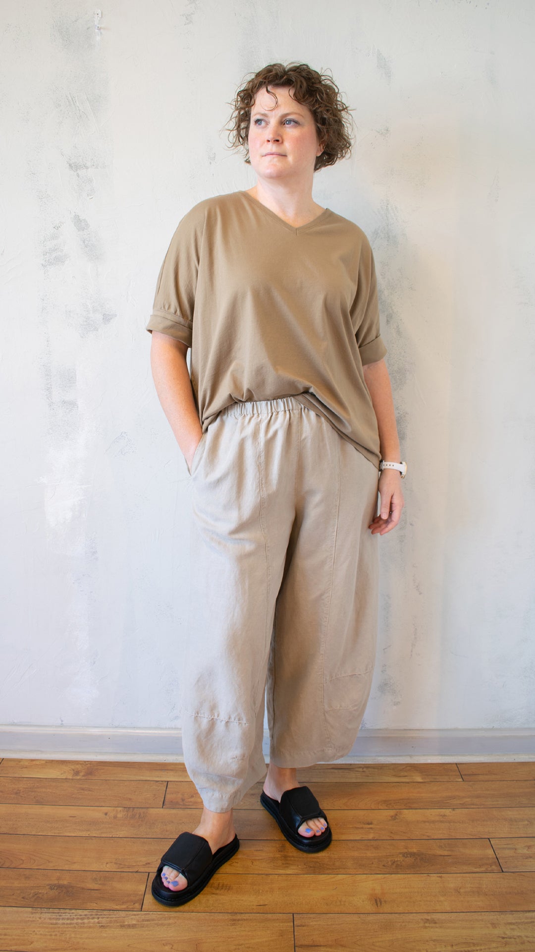 Tucked Hem Pant (Multiple Colors)