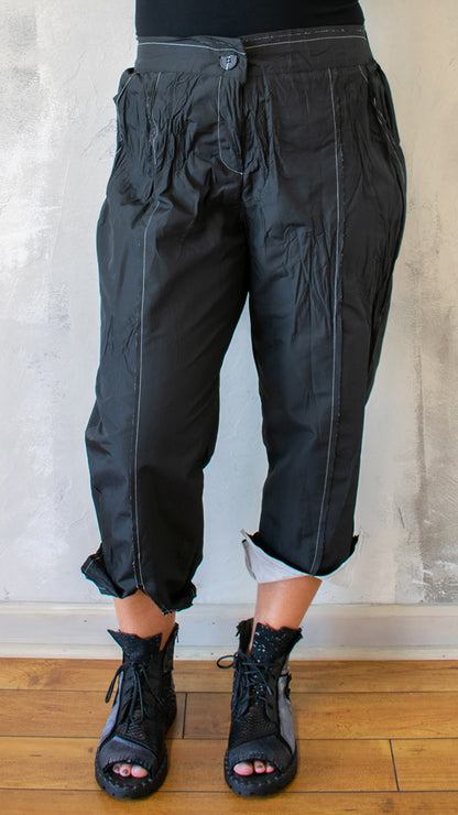 Crop Crinkle Pant