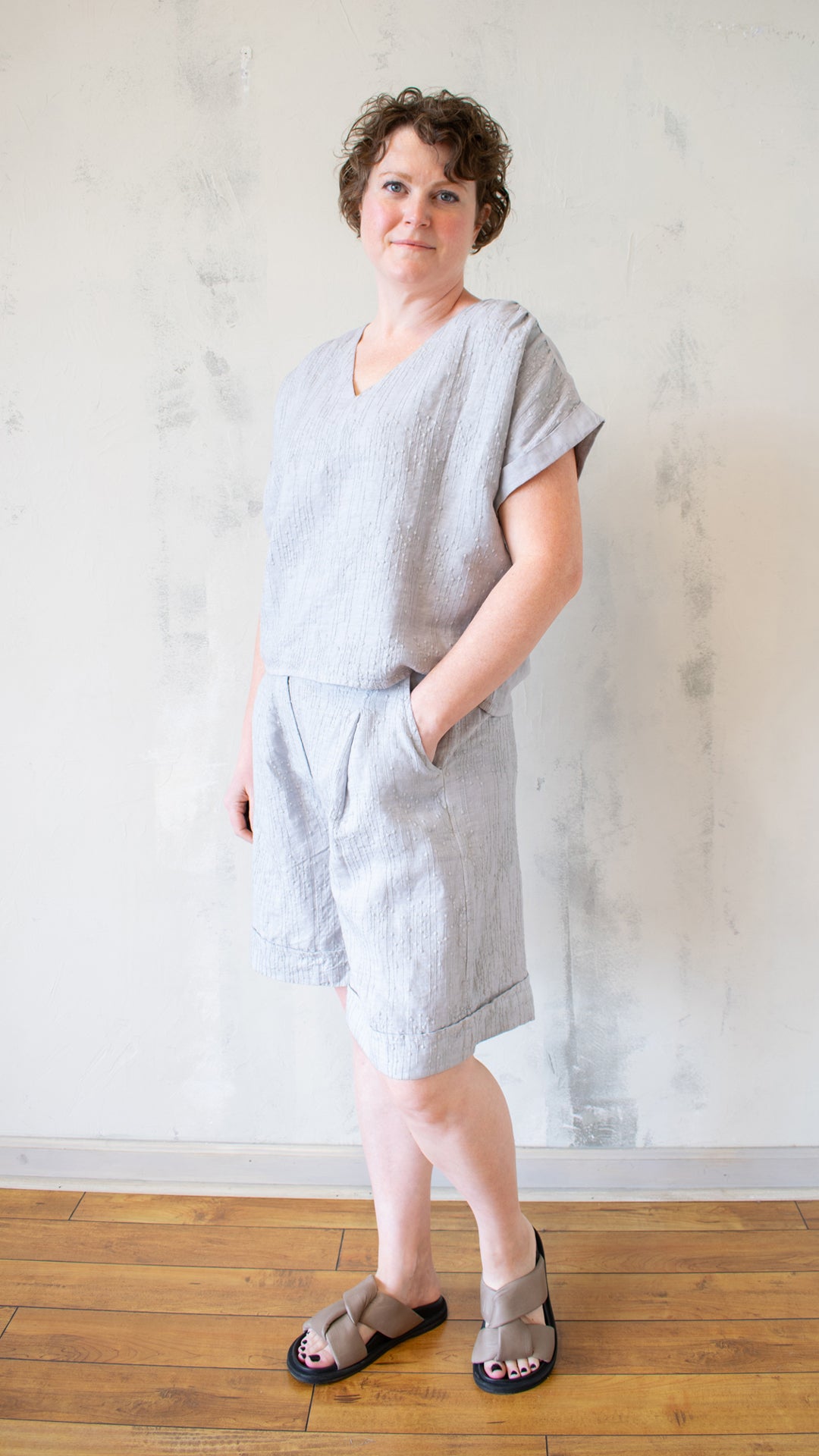 Embroidered Linen Top (Multiple Colors)