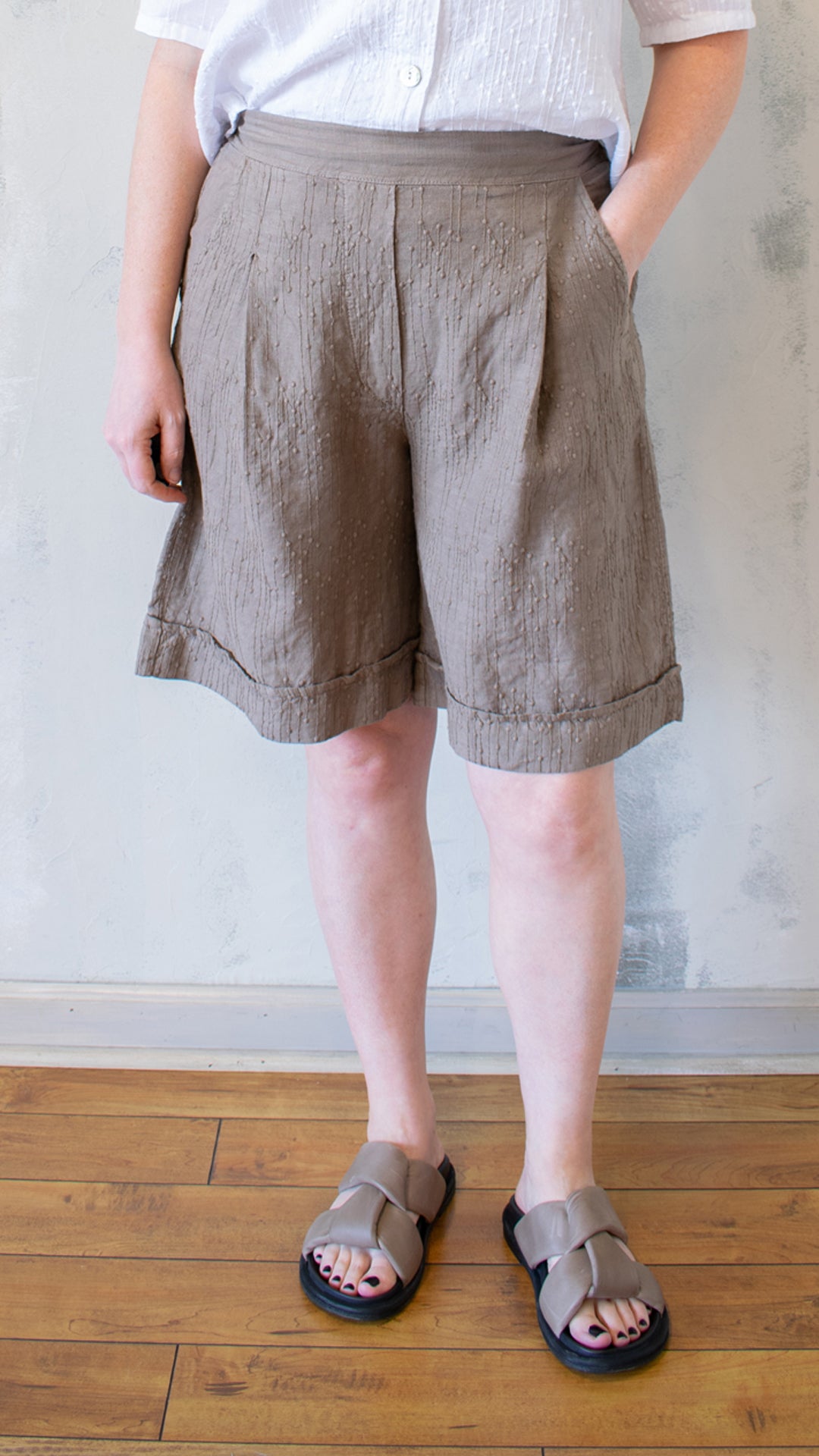 Embroidered Linen Shorts (Multiple Colors)