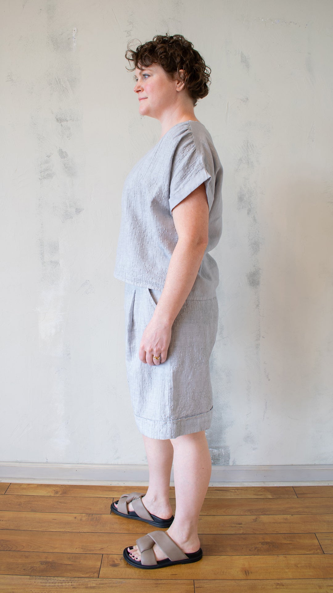 Embroidered Linen Top (Multiple Colors)