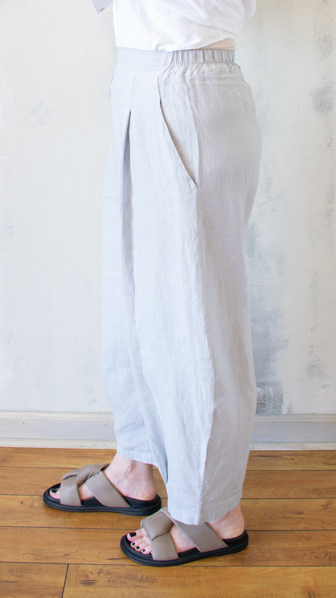 Hem Tuck Trousers (Multiple Colors)
