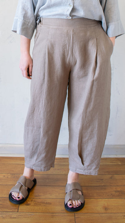 Hem Tuck Trousers (Multiple Colors)