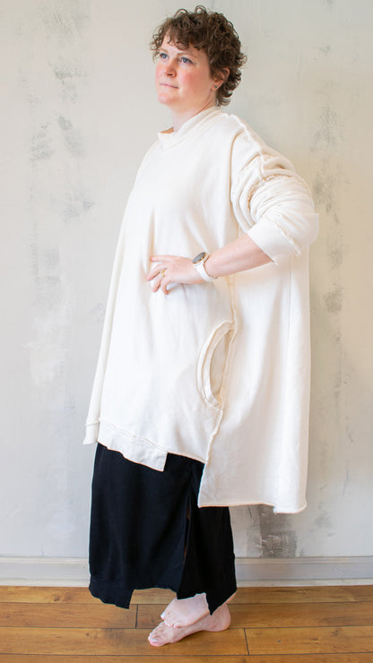 Long Pocket Top (Multiple Colors)