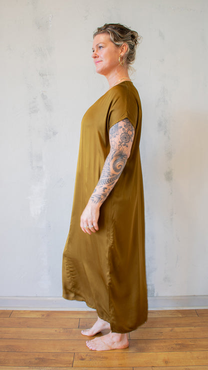 Rebecca Dress in Viscose (Multiple Colors)