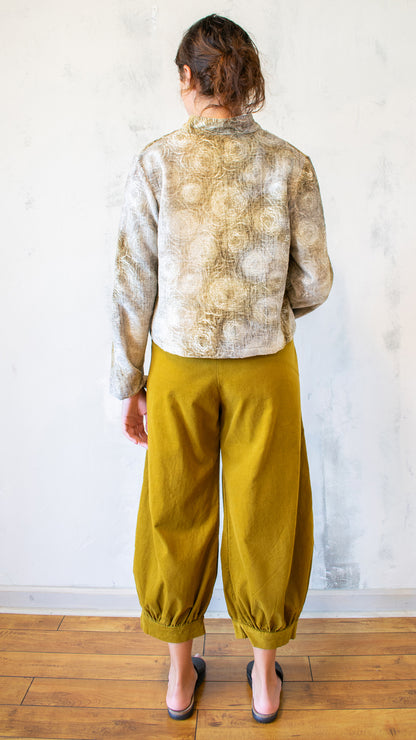 Crop Mandarin Jacket in Oliva