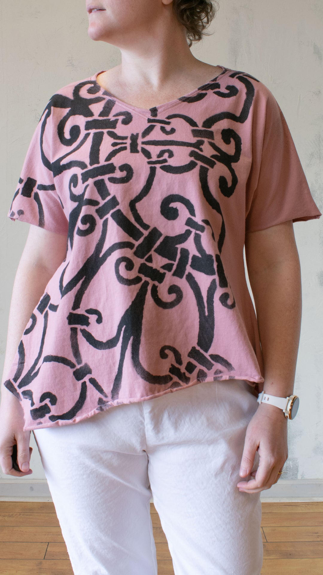 Petunia Tee in Peony Graphic