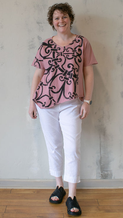 Petunia Tee in Peony Graphic