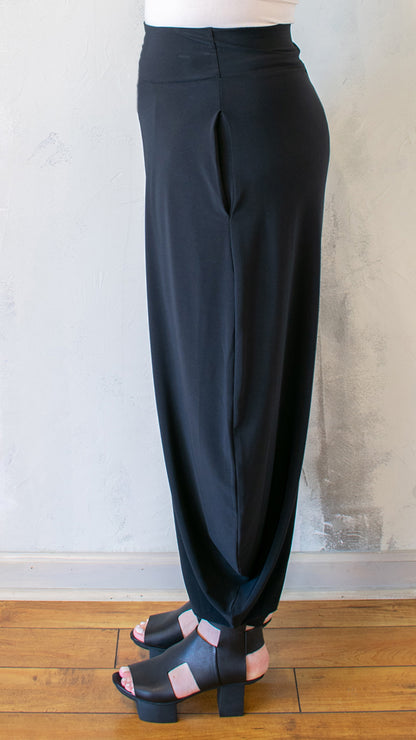 Baylee Pant in Black