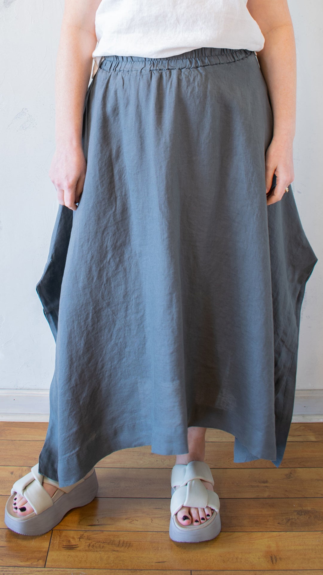 Side Slit Skirt (Multiple Colors)
