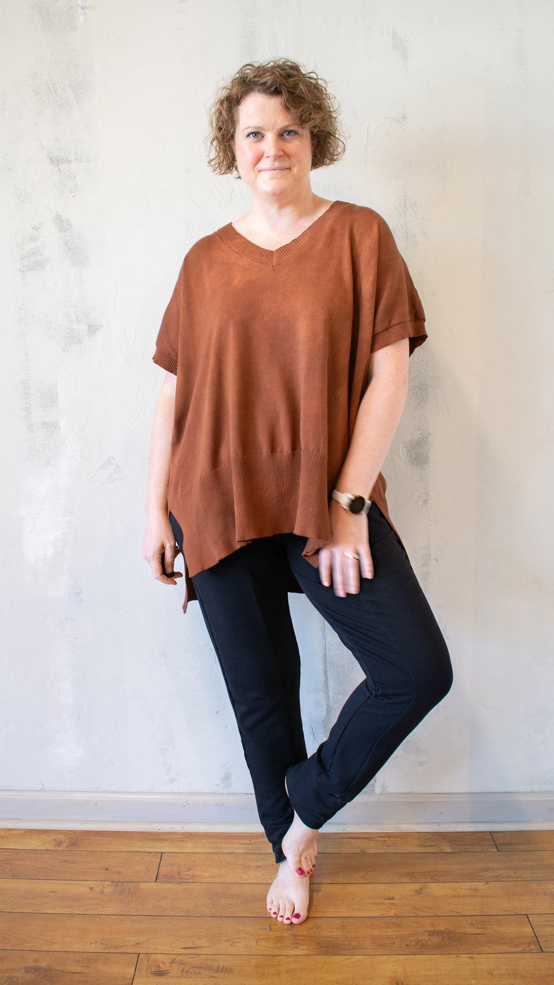 Bobbi Sleeveless Pullover in Rust