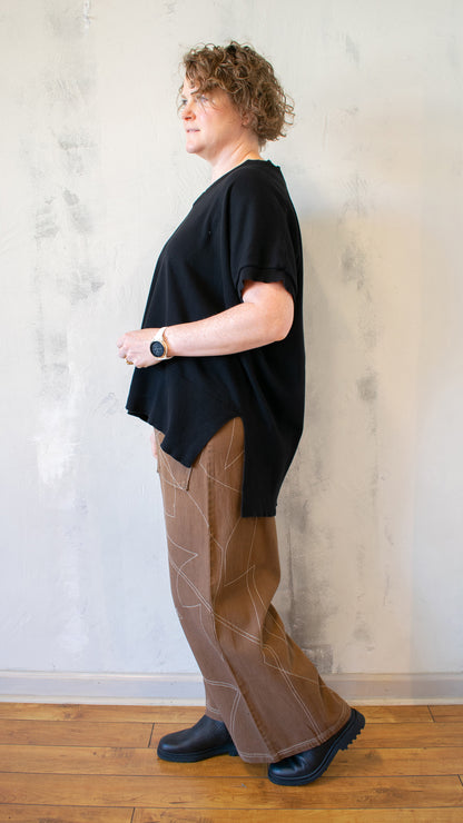 Bobbi Sleeveless Pullover in Black