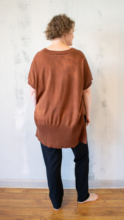 Bobbi Sleeveless Pullover in Rust