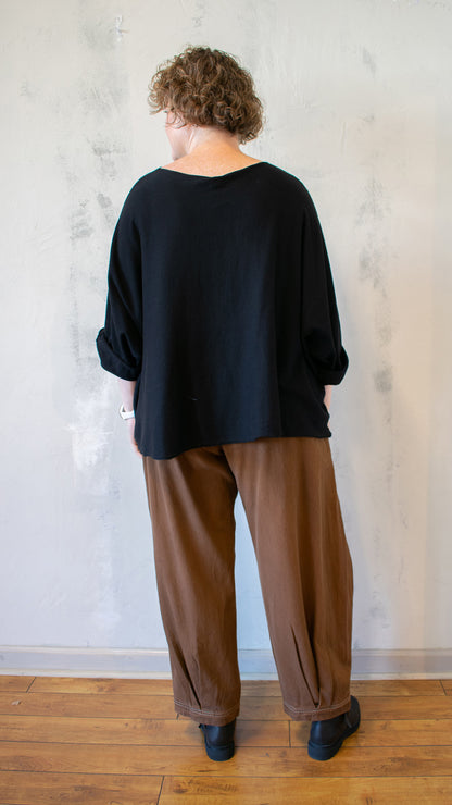 Sing Sweater Pullover in  Black