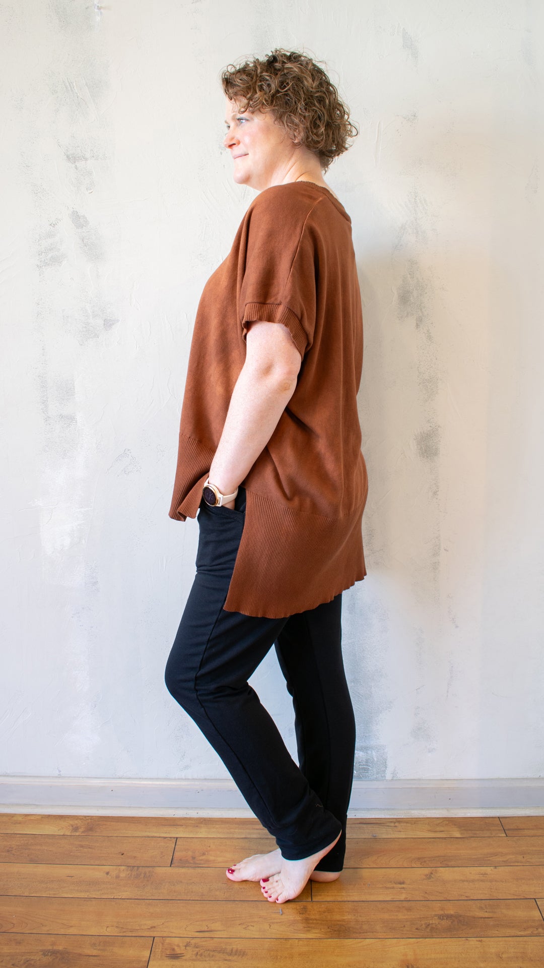 Bobbi Sleeveless Pullover in Rust