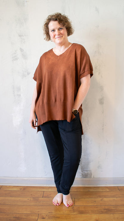 Bobbi Sleeveless Pullover in Rust