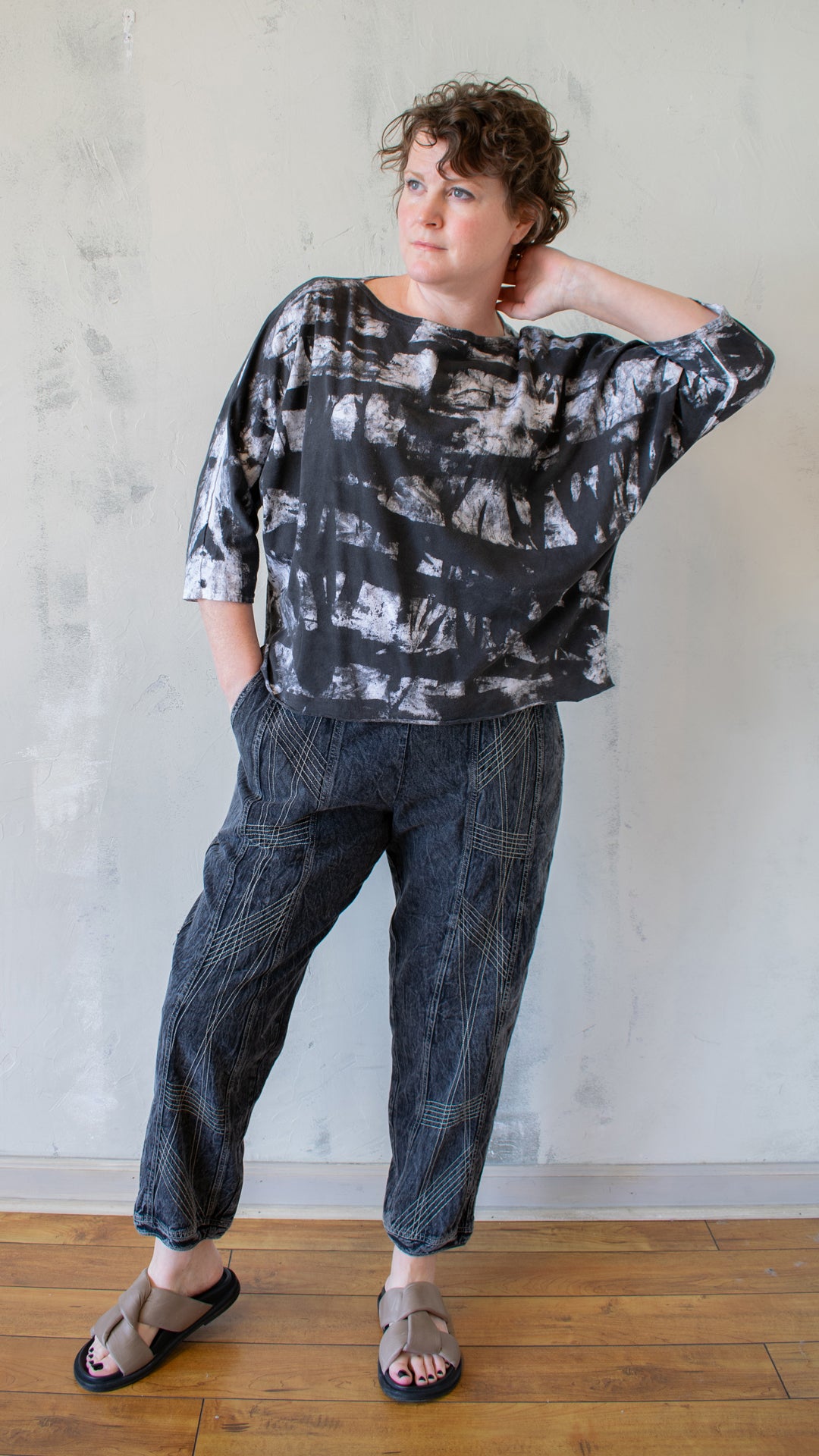 Luna Tee in Graffiti