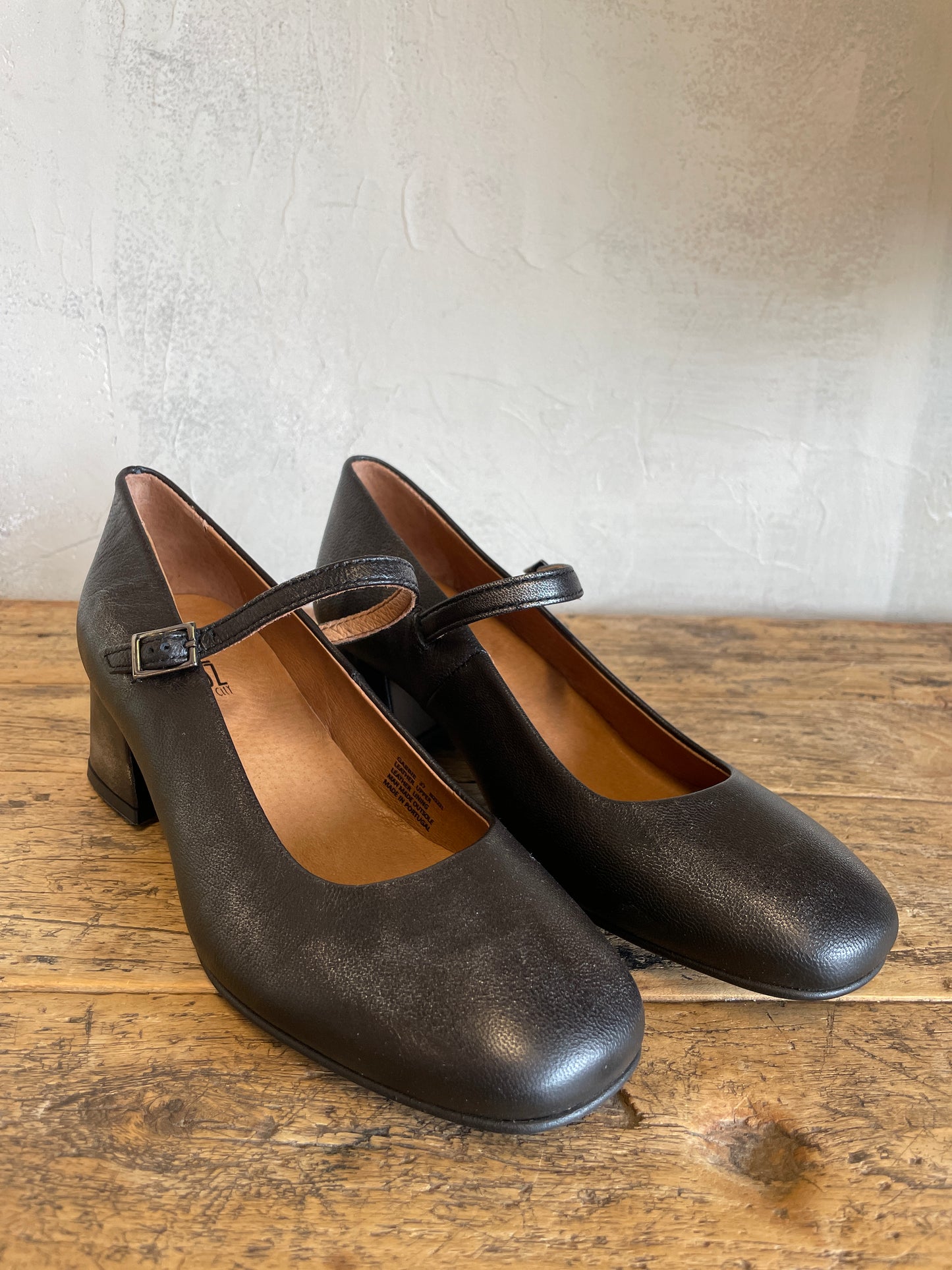 Gabbie in Gunmetal