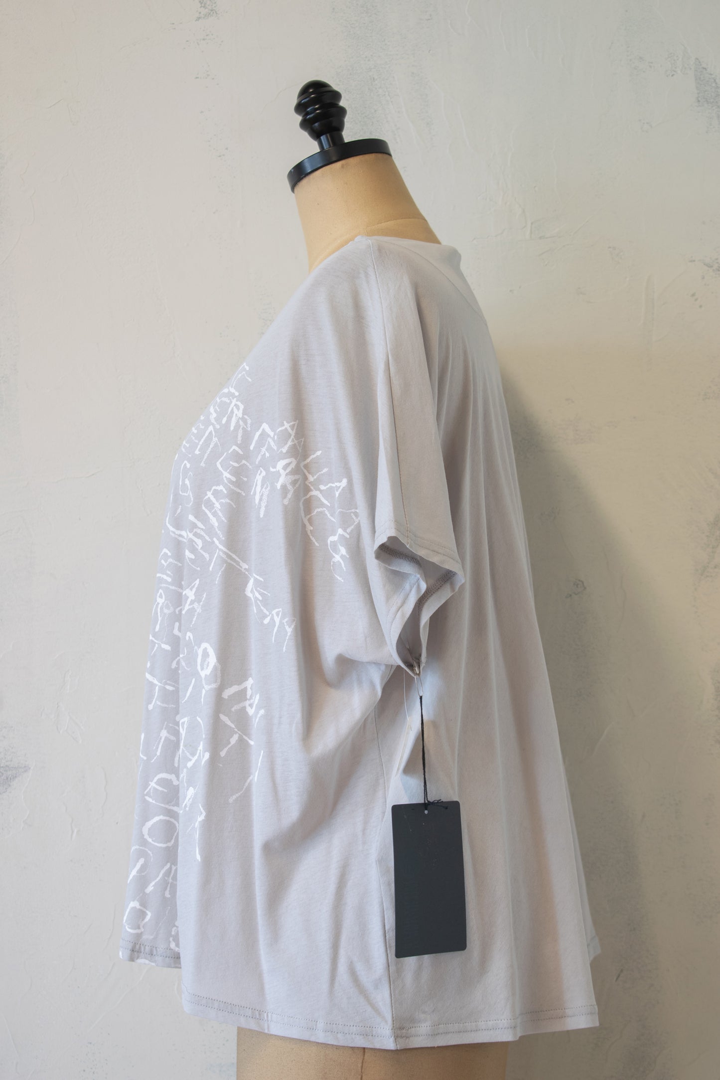 Moyuru; NWT; Take Notes Tee