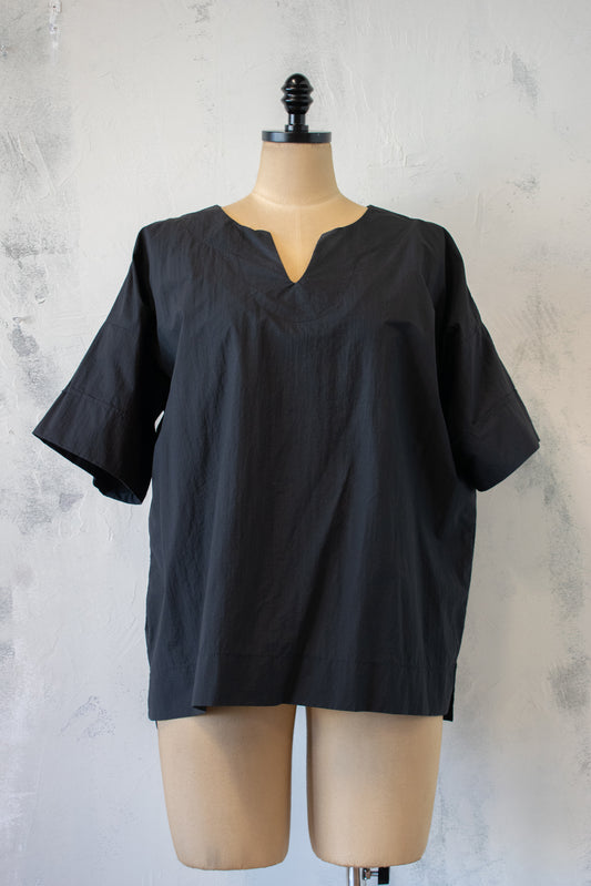 NRK; Yuka Top in Black