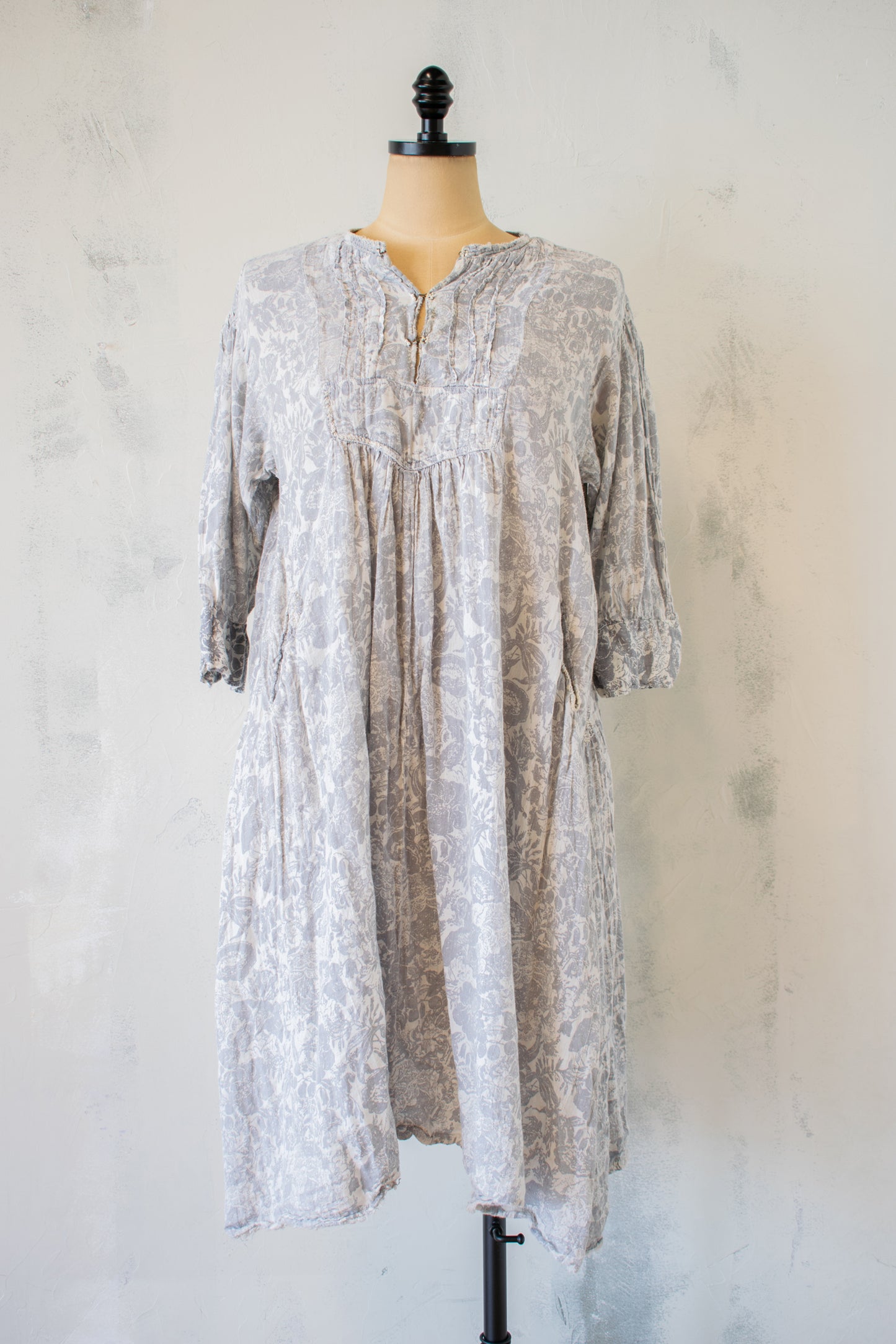 Magnolia Pearl Grey Floral Tunic