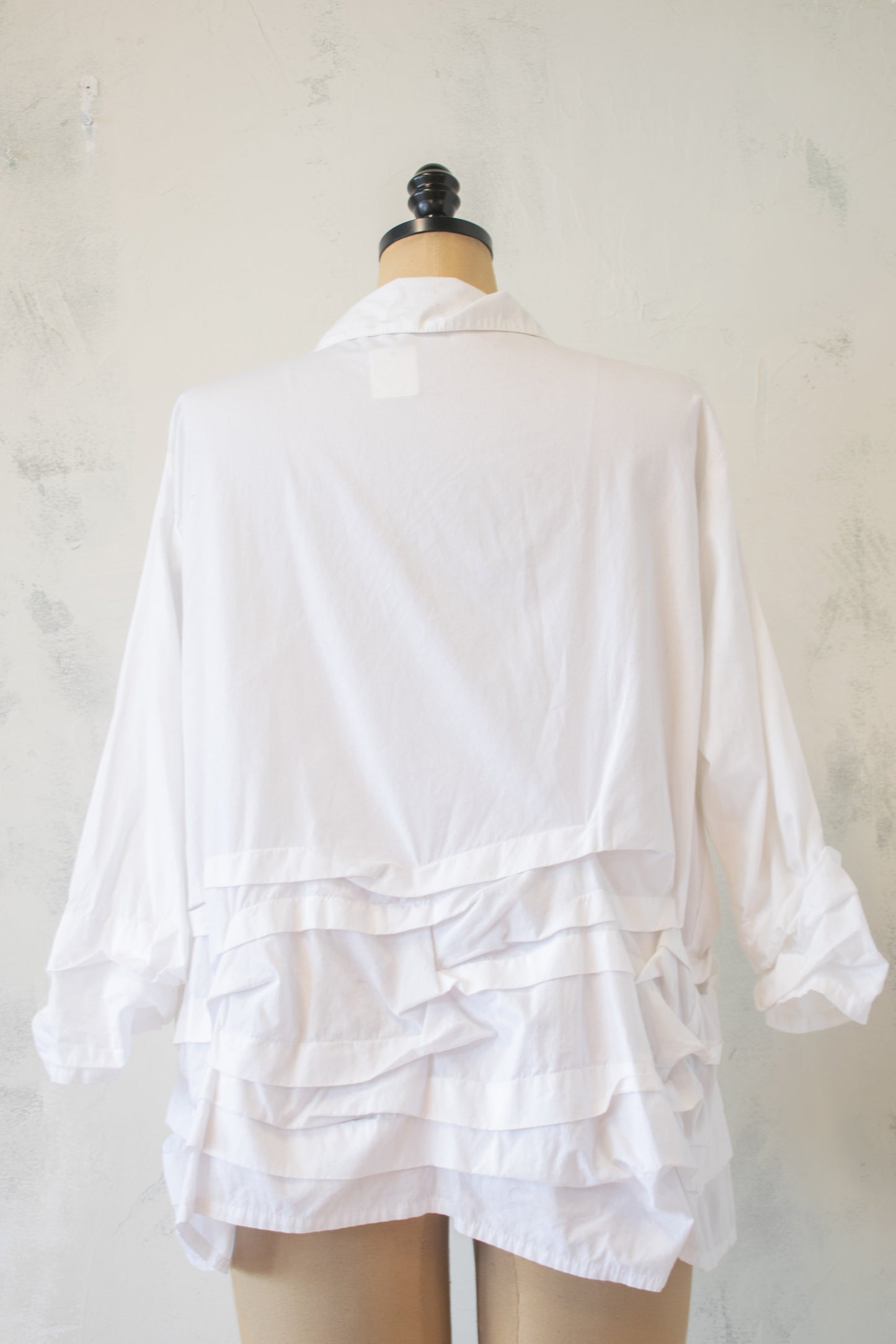 Krista Larson; Tuck Button Down Shirt in White Cotton