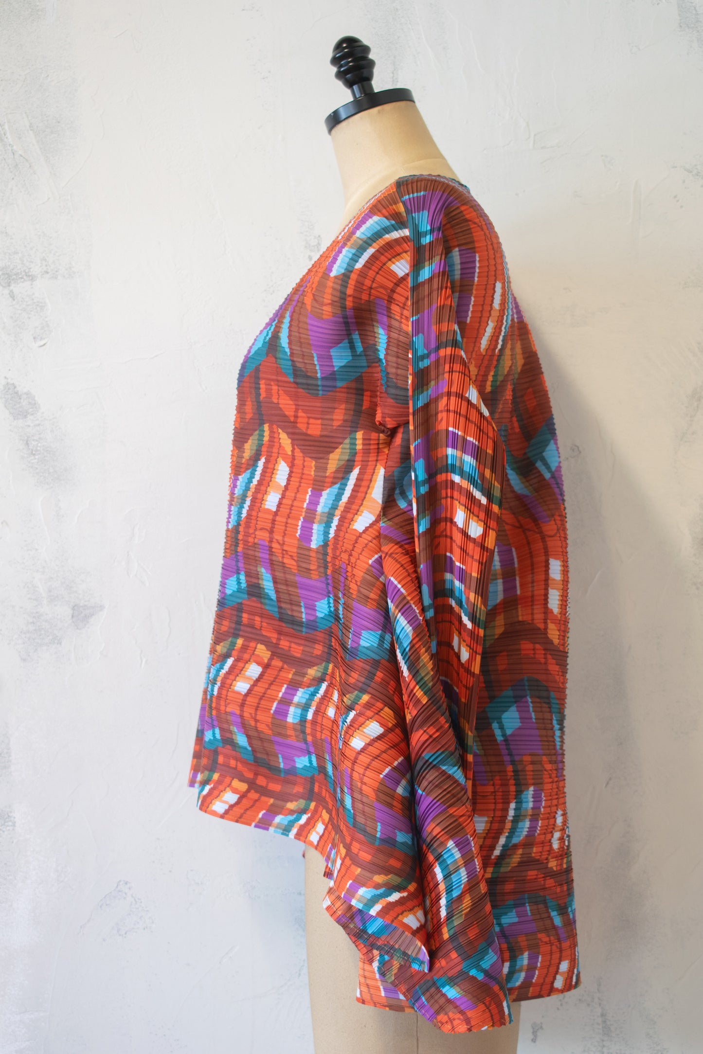 Vanite Couture; Graphic Permanent Pleat Top