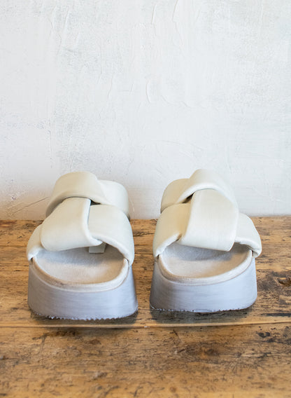 Latte Puff Weave Platform
