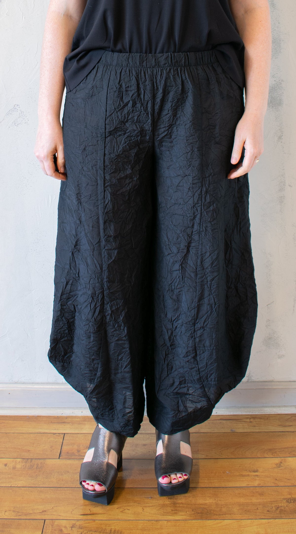 Crinkle Lantern Pants