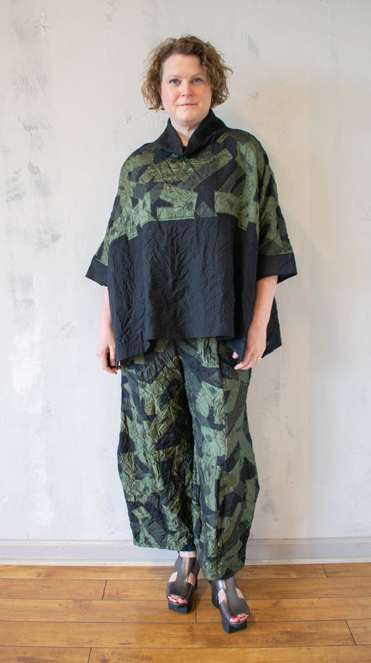 Crinkle Jacquard Topper in Olive