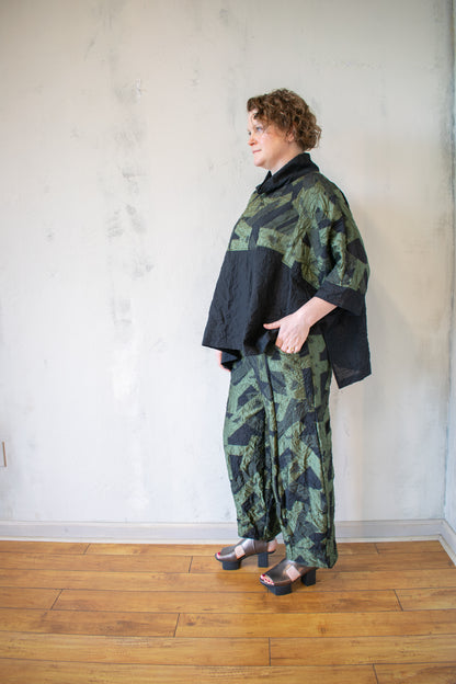 Crinkle Jacquard Topper in Olive