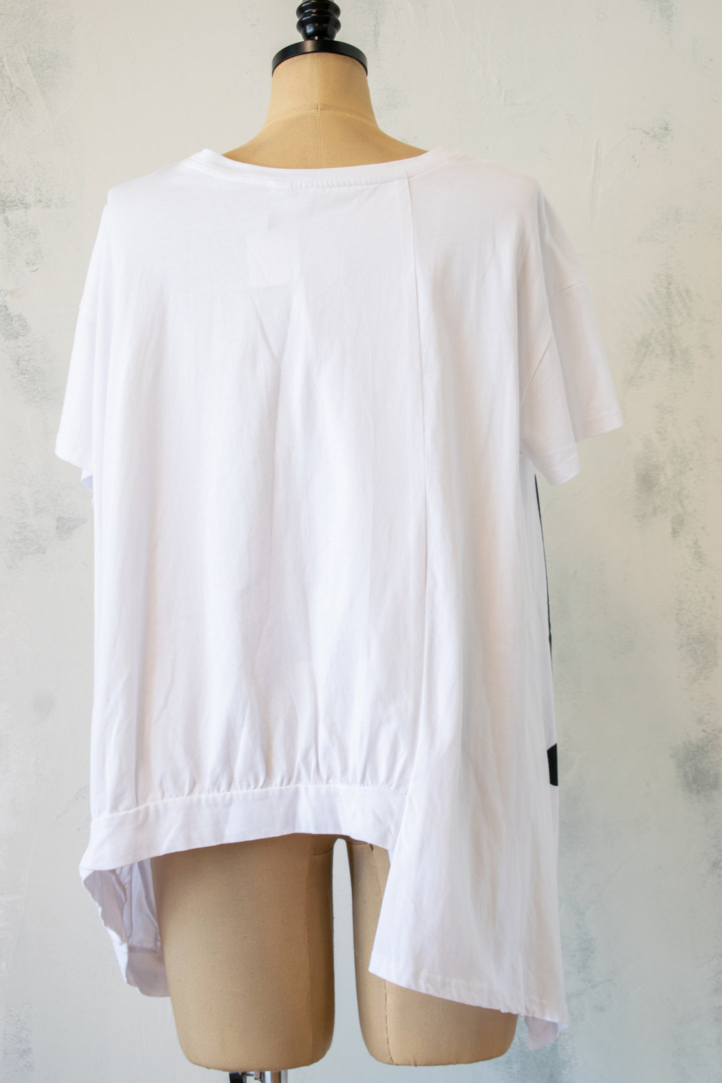 Simply Vanite Graphic Black and White Hi-Lo