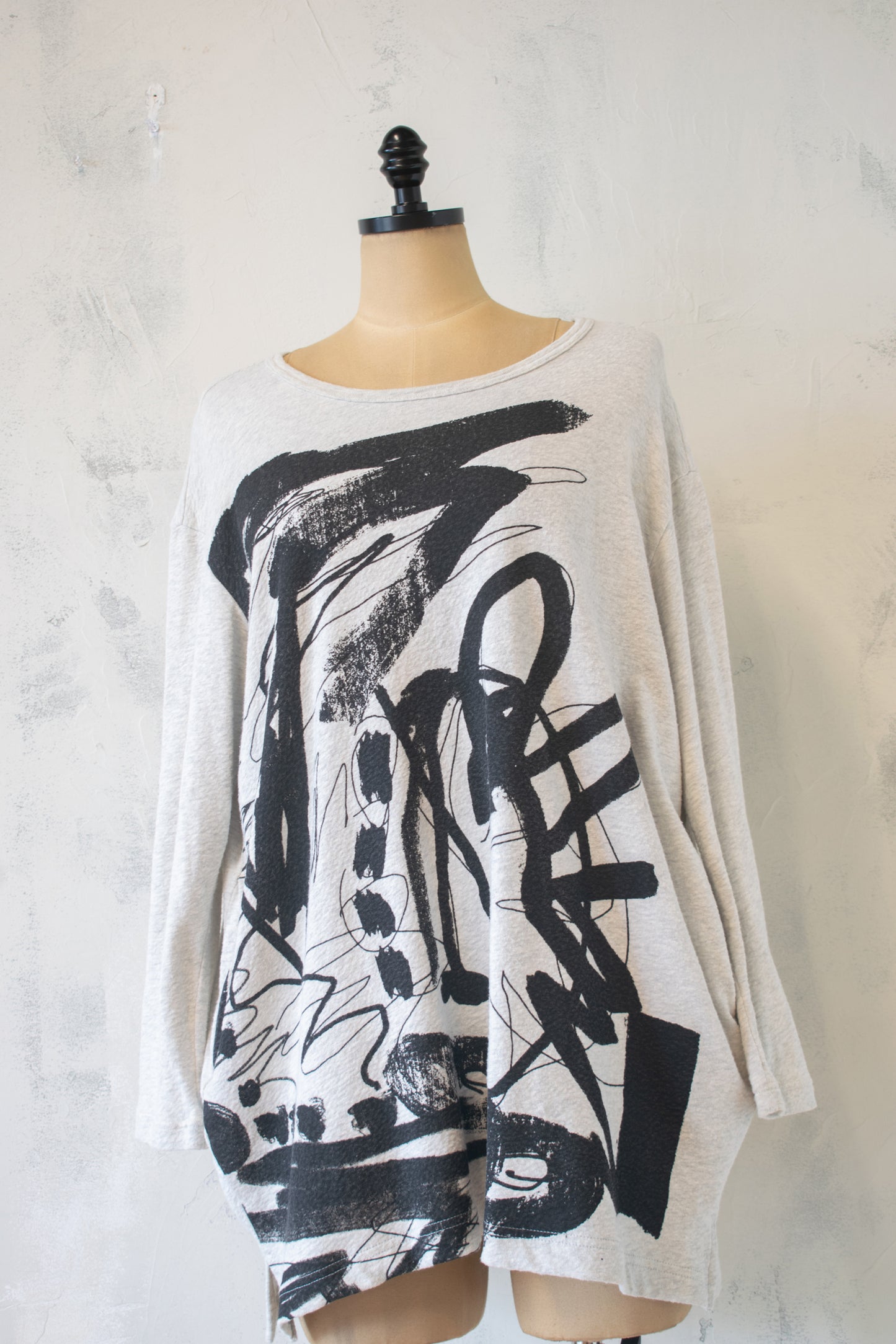 Moyuru; Scribble Sweatshirt