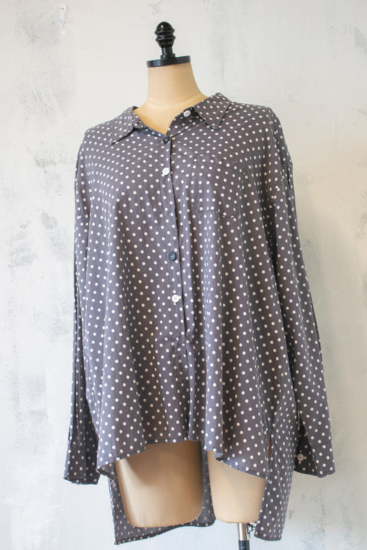 Jaded Gypsy; NWT; Button Down Hi-Lo in Polka Dots